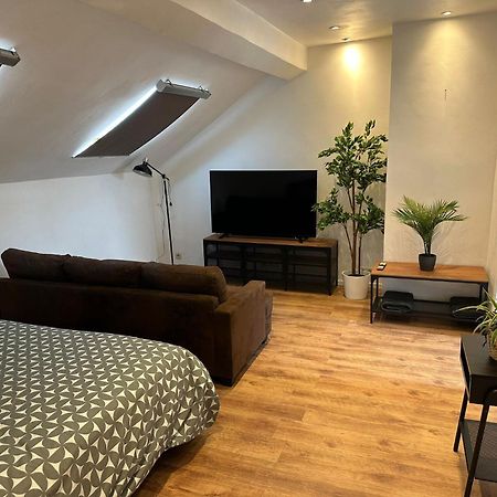Immeuble Au Coeur De Bruxelles : Vivez L'Experience Unique De La Rue Verbist Extérieur photo